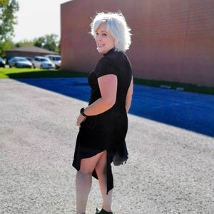 Long velvet fitted dress with back slit